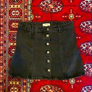 Black/charcoal denim mini skirt (size 4-6)